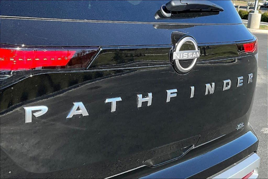 new 2025 Nissan Pathfinder car, priced at $40,030