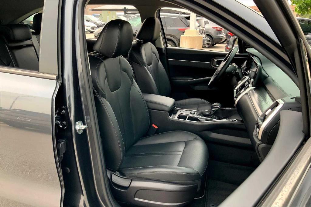 used 2022 Kia Sorento car, priced at $28,380