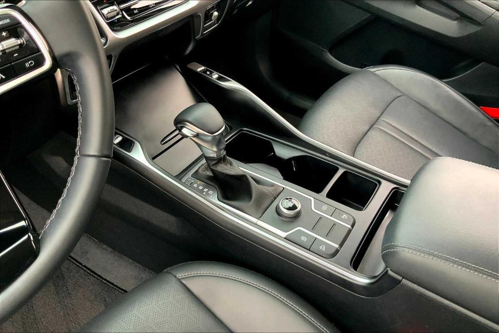 used 2022 Kia Sorento car, priced at $28,380