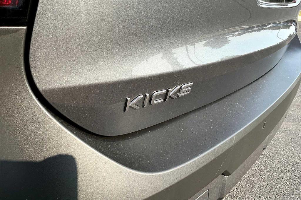 new 2025 Nissan Kicks car, priced at $26,400
