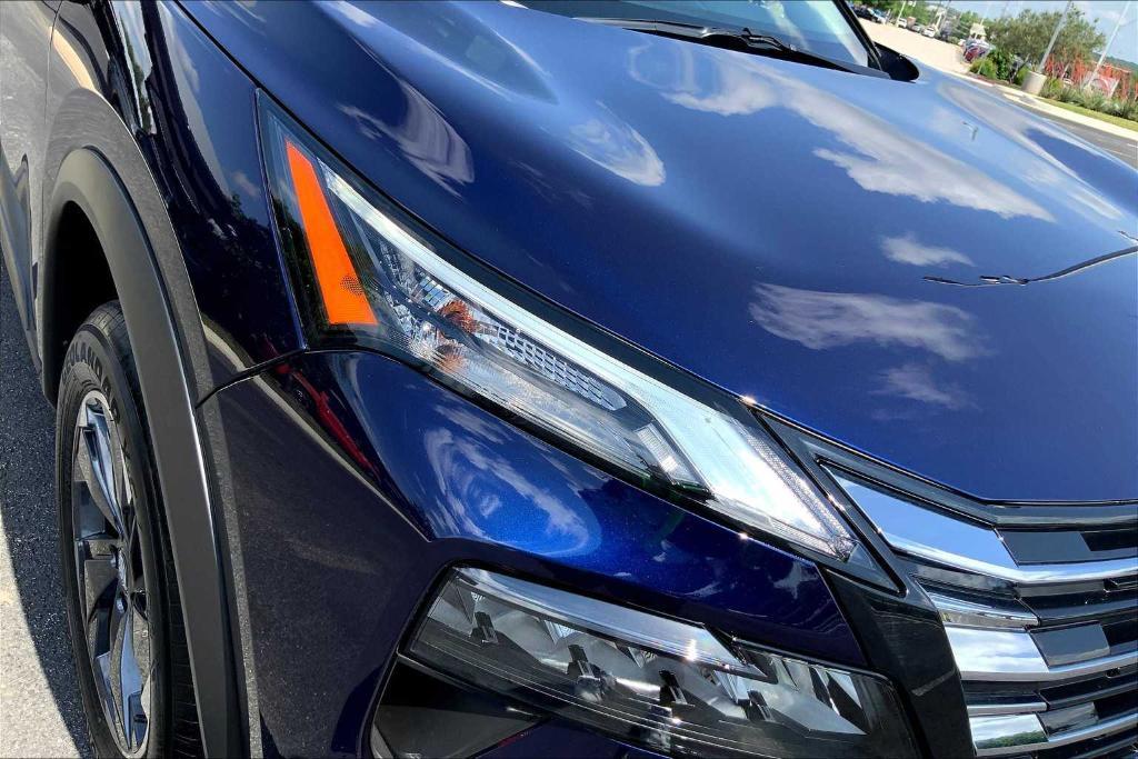 new 2025 Nissan Rogue car, priced at $33,580