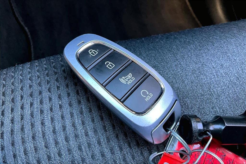 used 2021 Hyundai Santa Fe car, priced at $17,488