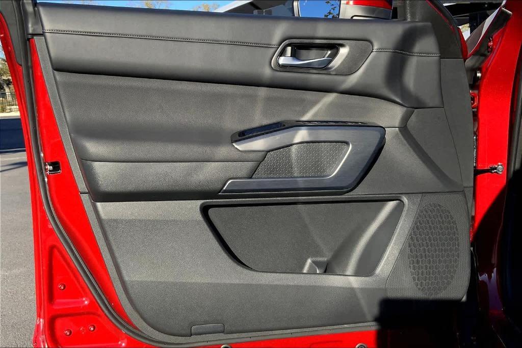 new 2025 Nissan Pathfinder car, priced at $47,635
