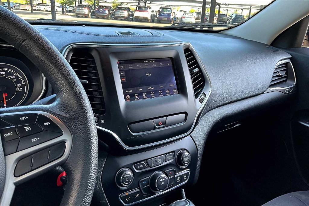 used 2019 Jeep Cherokee car, priced at $15,400