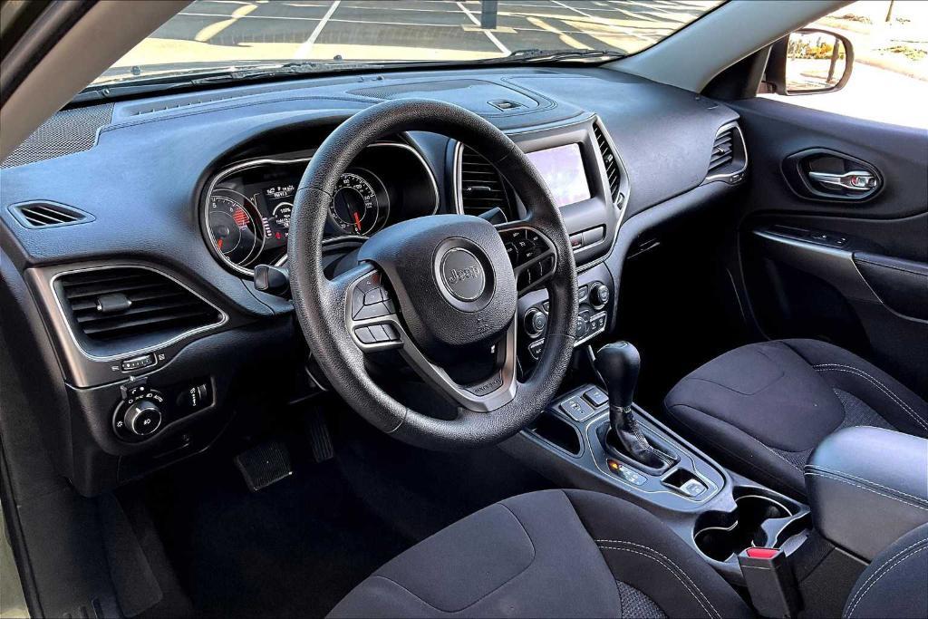 used 2019 Jeep Cherokee car, priced at $15,400