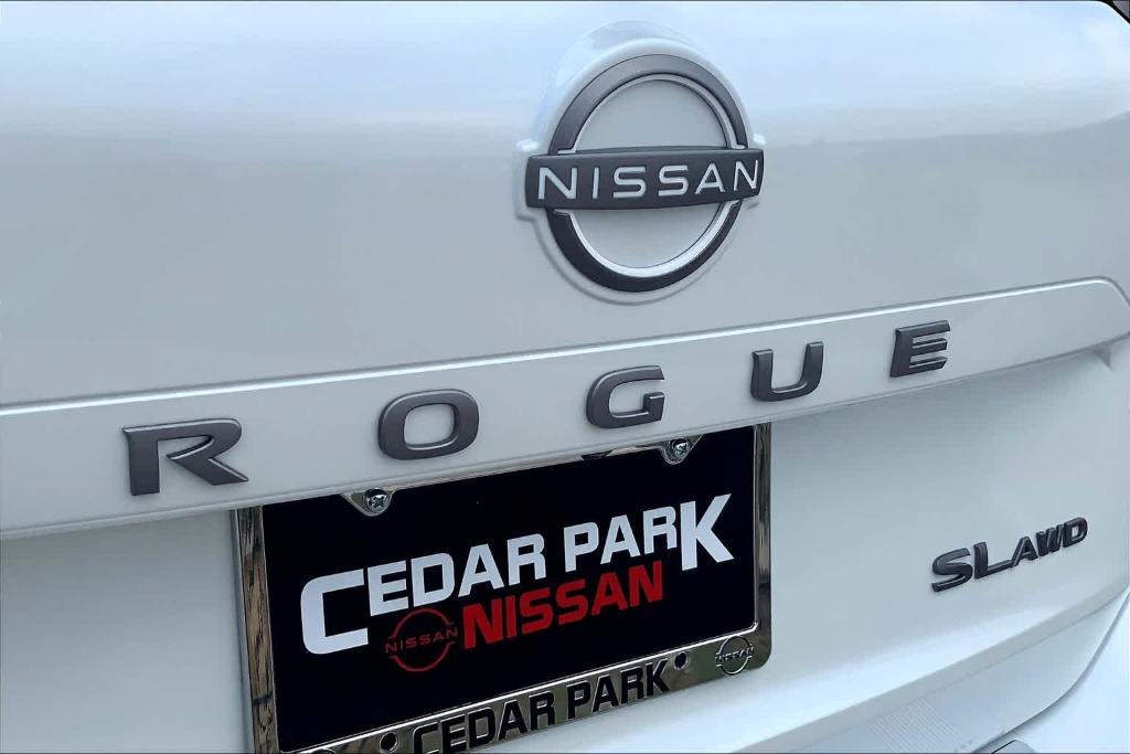 new 2025 Nissan Rogue car, priced at $39,625