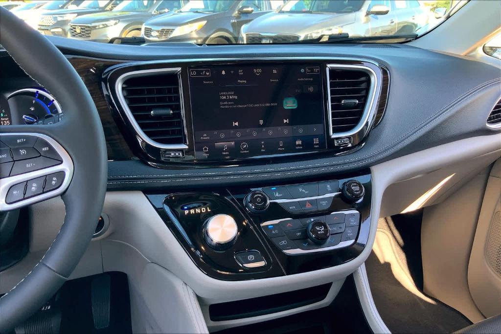 used 2023 Chrysler Pacifica Hybrid car, priced at $35,950