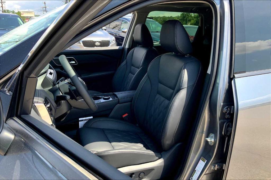 new 2025 Nissan Rogue car, priced at $43,725