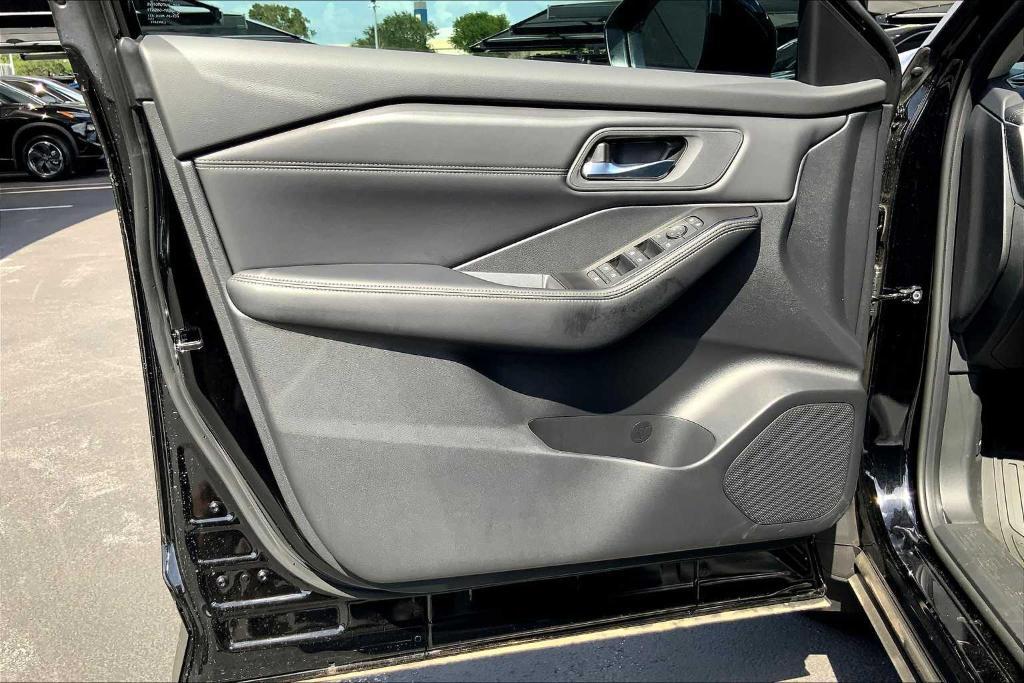 new 2025 Nissan Rogue car, priced at $35,275