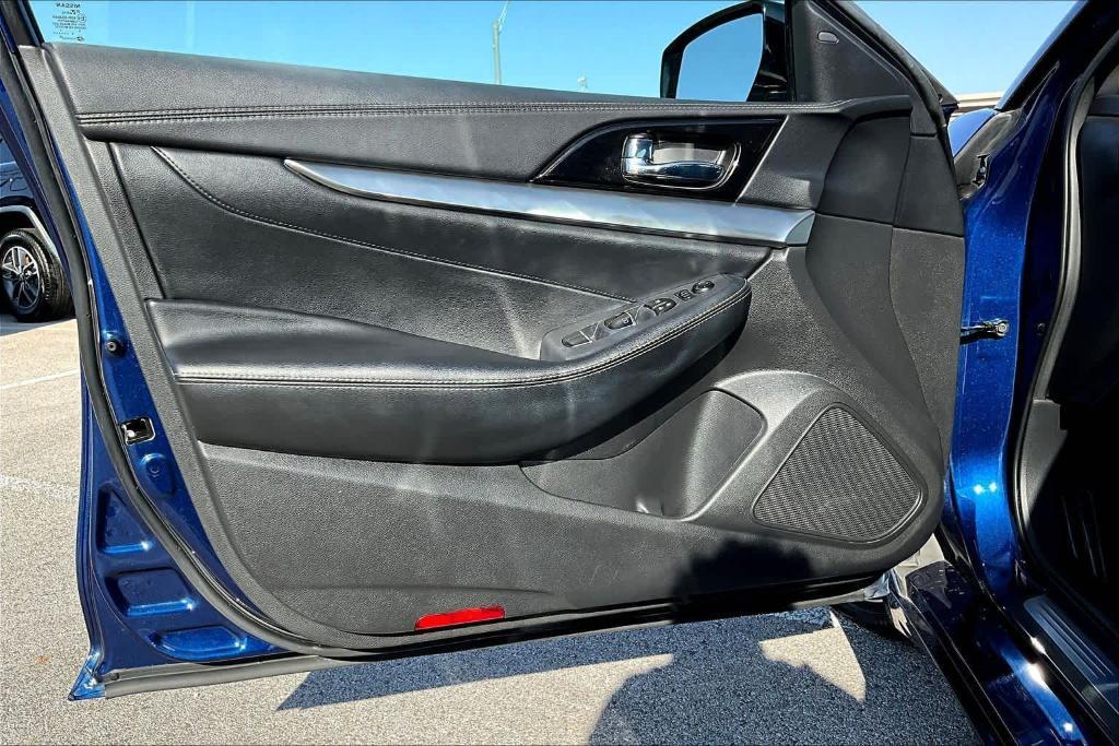 used 2020 Nissan Maxima car, priced at $15,988