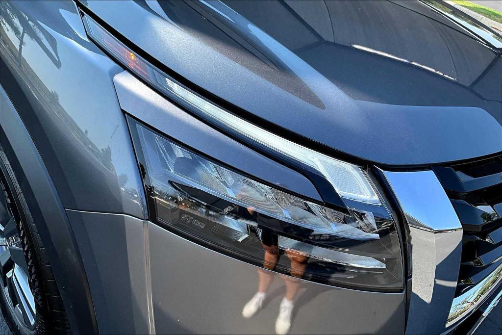 new 2025 Nissan Pathfinder car, priced at $41,455