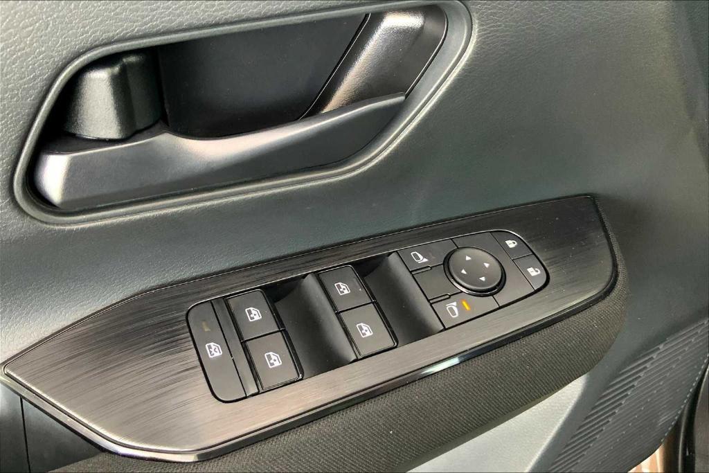 new 2025 Nissan Kicks car, priced at $25,505