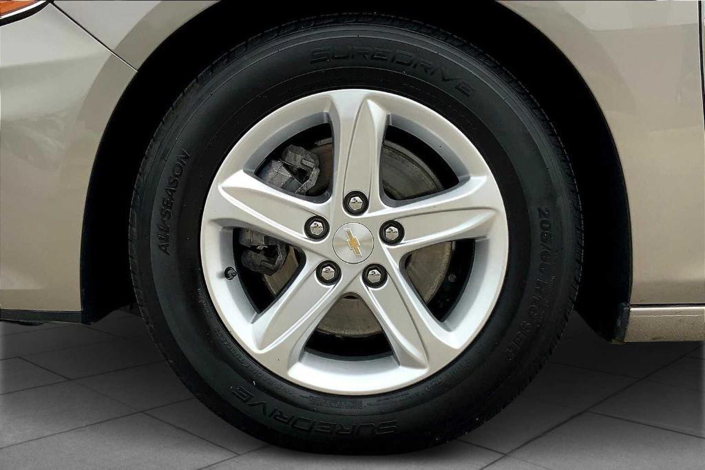 used 2023 Chevrolet Malibu car, priced at $18,990
