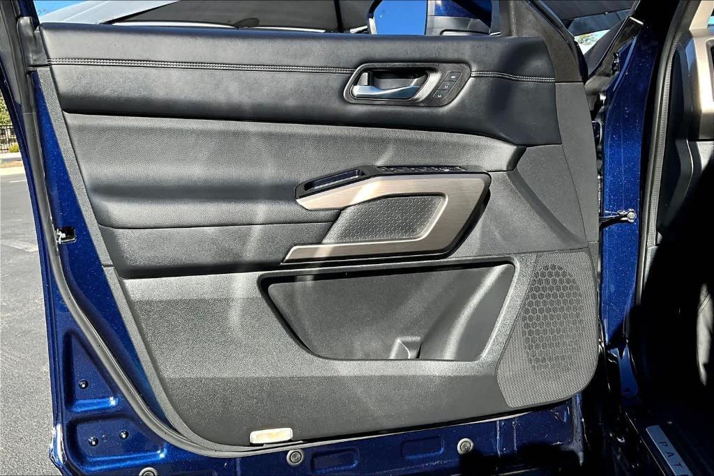 used 2022 Nissan Pathfinder car, priced at $31,389