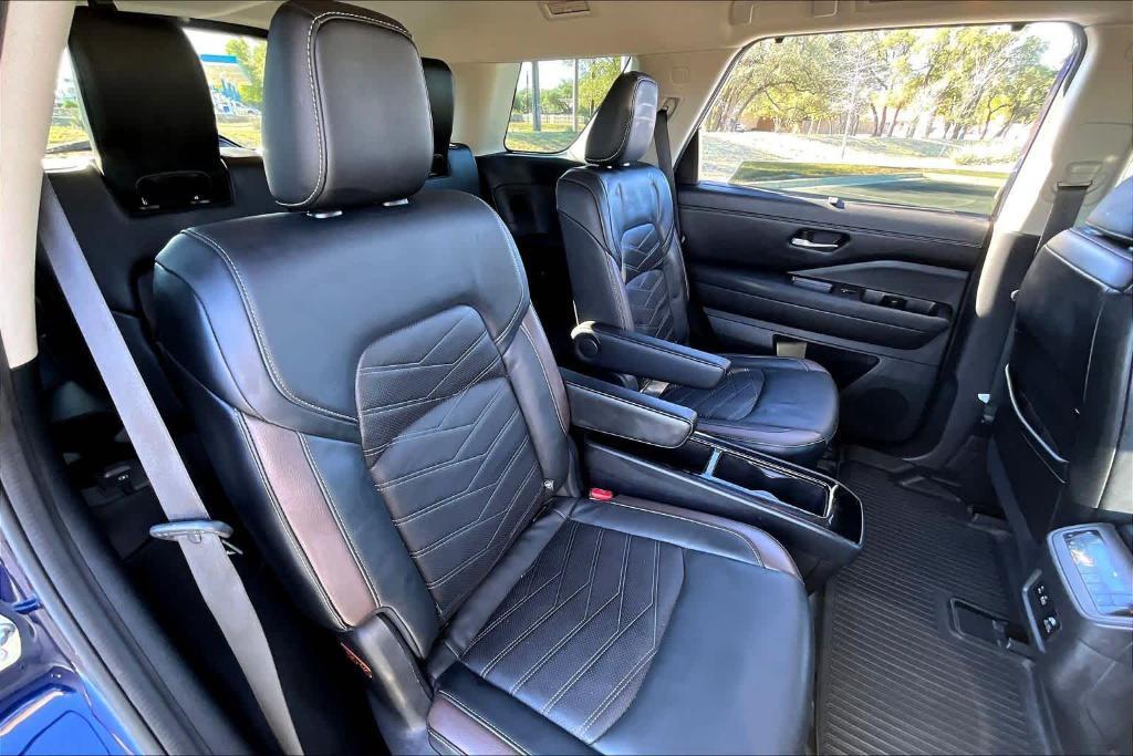 used 2022 Nissan Pathfinder car, priced at $31,389
