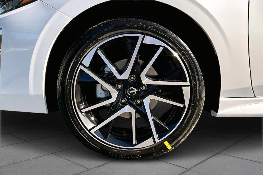 new 2025 Nissan Sentra car, priced at $24,778