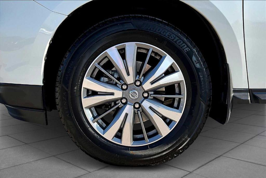 used 2020 Nissan Pathfinder car, priced at $20,233