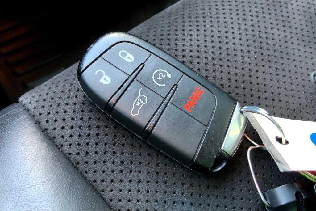 used 2020 Jeep Grand Cherokee car, priced at $19,888