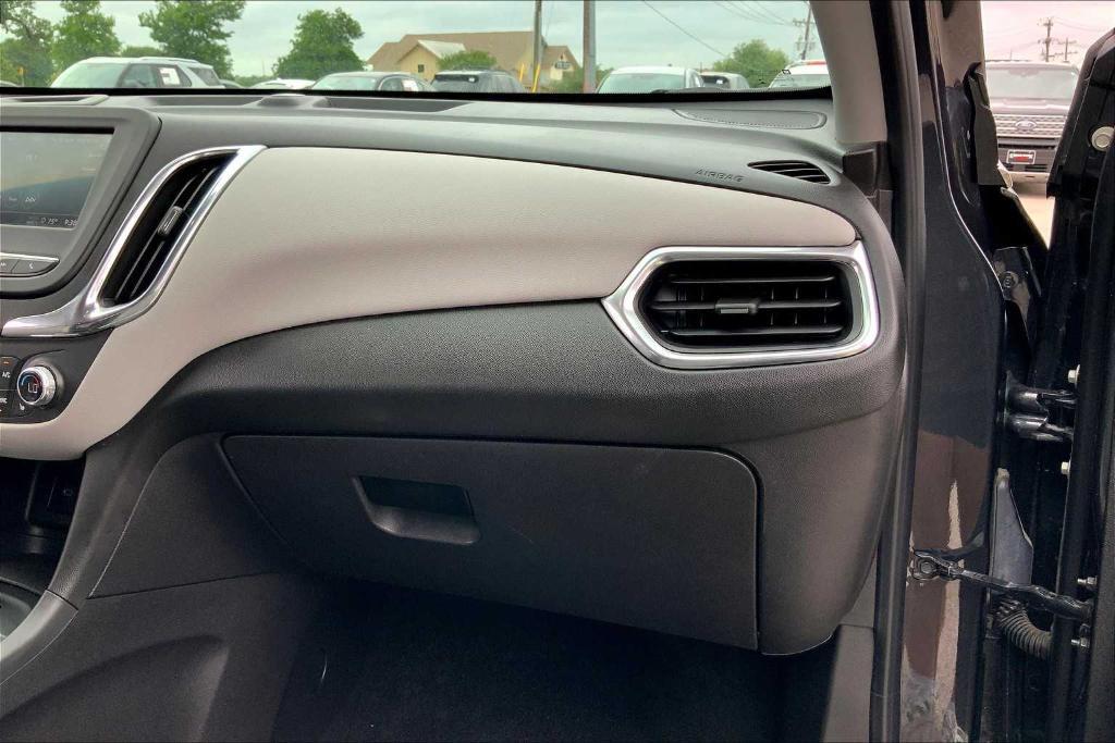 used 2022 Chevrolet Equinox car, priced at $19,700