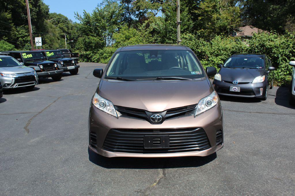 used 2018 Toyota Sienna car, priced at $19,988