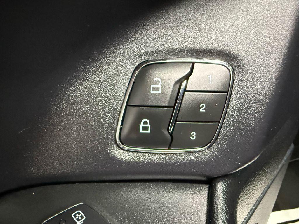 used 2020 Ford Expedition car, priced at $25,868