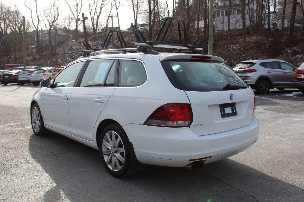 used 2014 Volkswagen Jetta SportWagen car, priced at $10,988