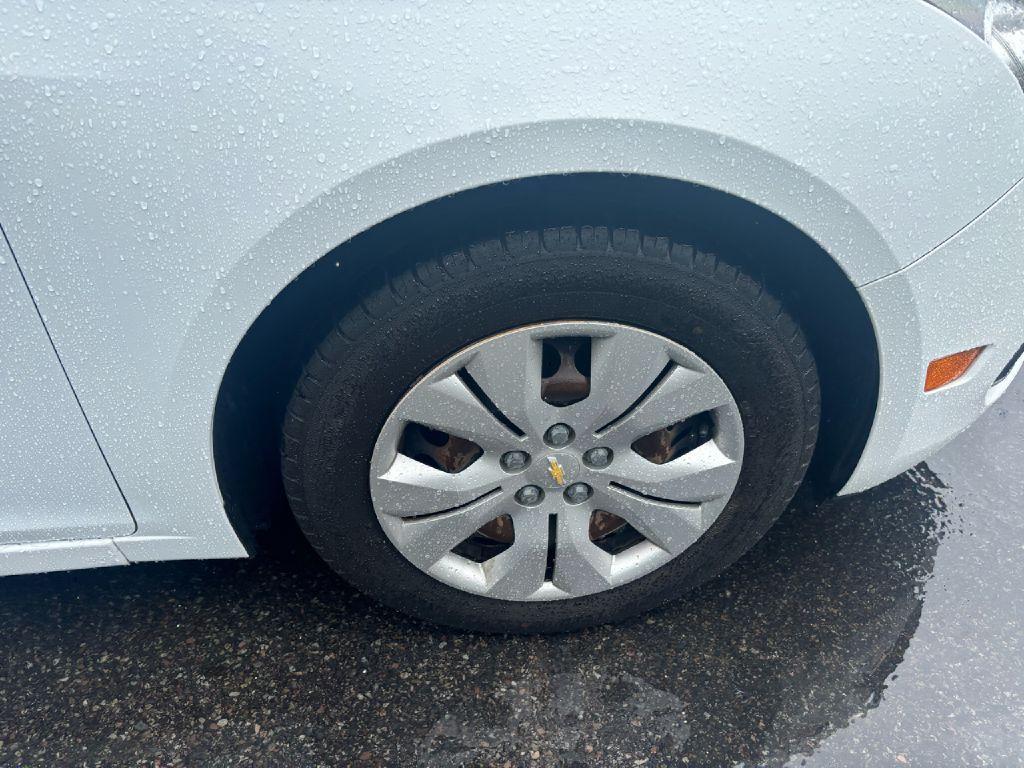 used 2016 Chevrolet Cruze Limited car, priced at $9,690