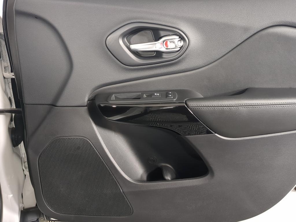 used 2019 Jeep Cherokee car, priced at $18,000