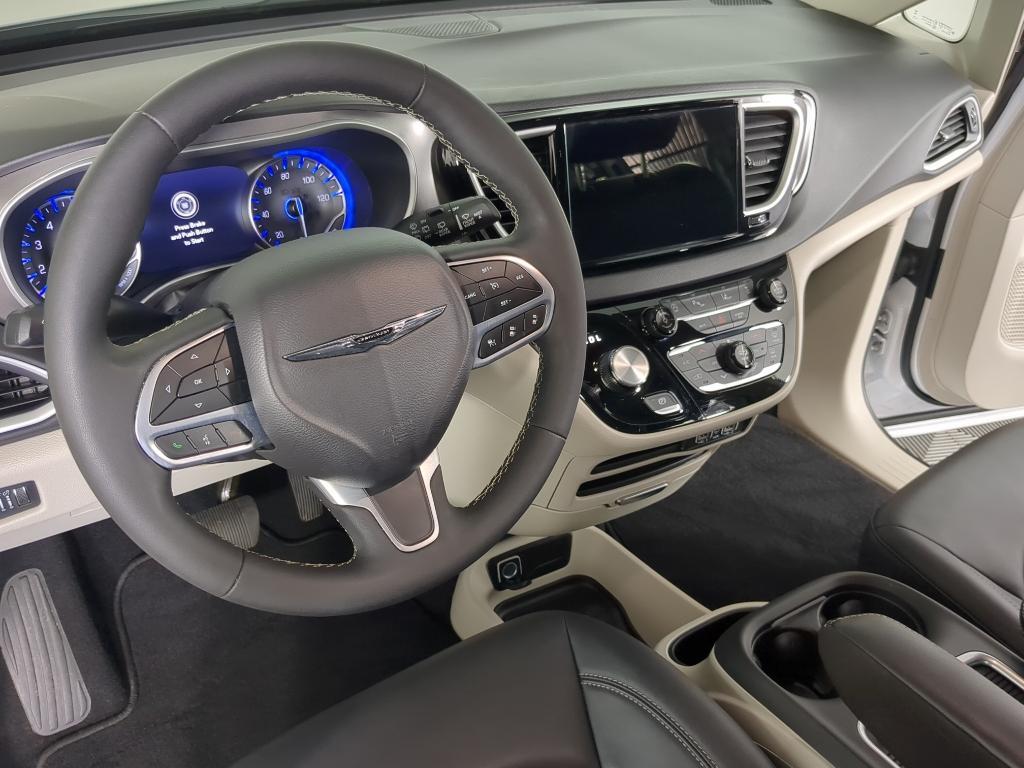 used 2024 Chrysler Pacifica car, priced at $29,500