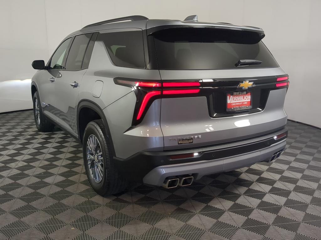 used 2025 Chevrolet Traverse car, priced at $37,698