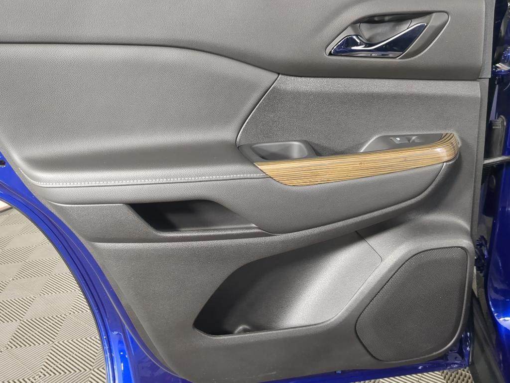 used 2023 GMC Acadia car, priced at $27,625