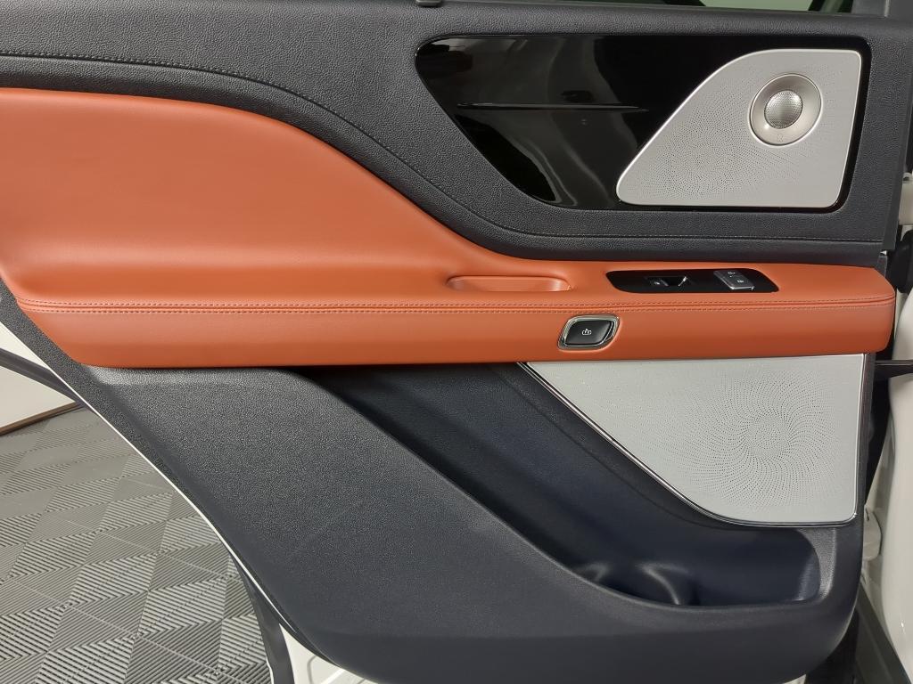 used 2025 Lincoln Aviator car, priced at $69,000