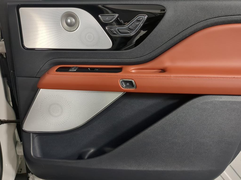 used 2025 Lincoln Aviator car, priced at $69,000