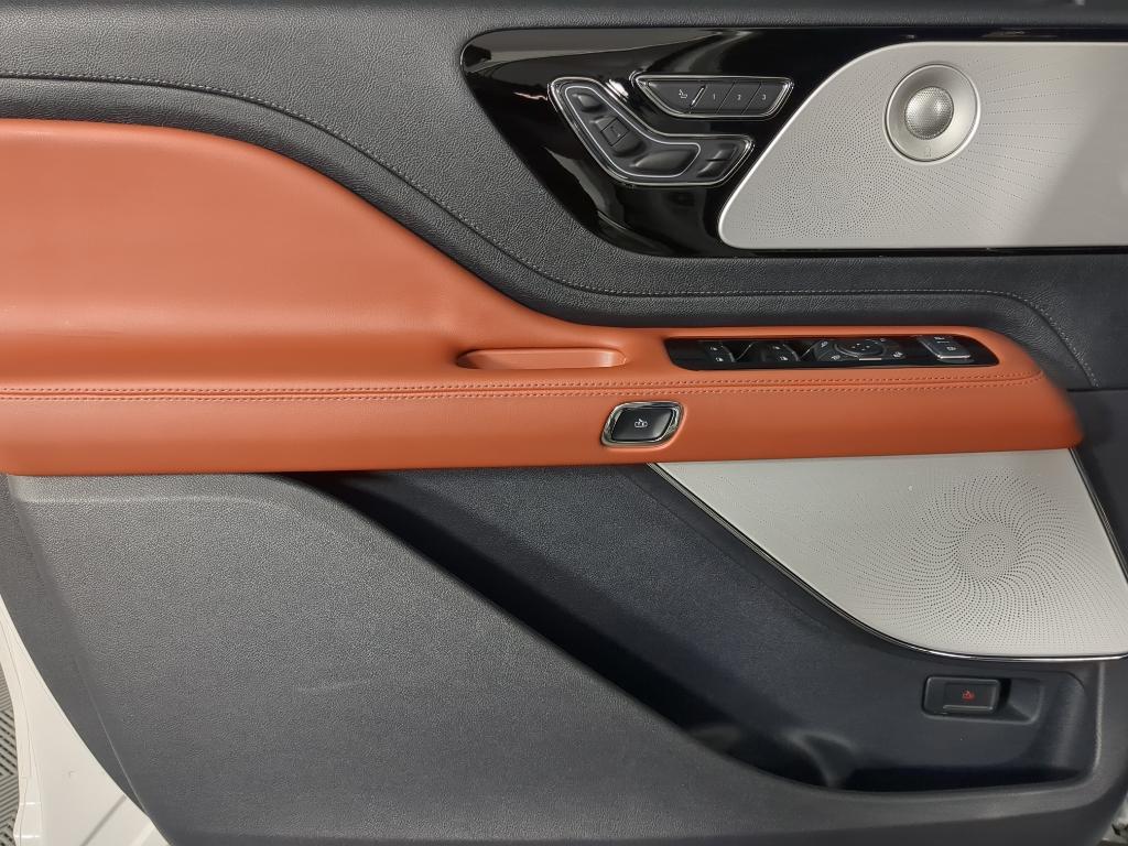 used 2025 Lincoln Aviator car, priced at $69,000