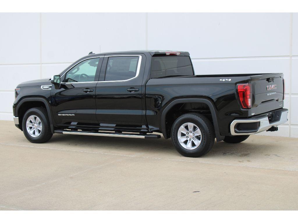 new 2025 GMC Sierra 1500 car, priced at $47,945