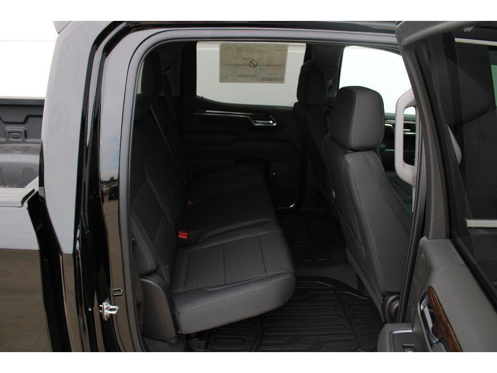 new 2025 GMC Sierra 1500 car, priced at $47,945