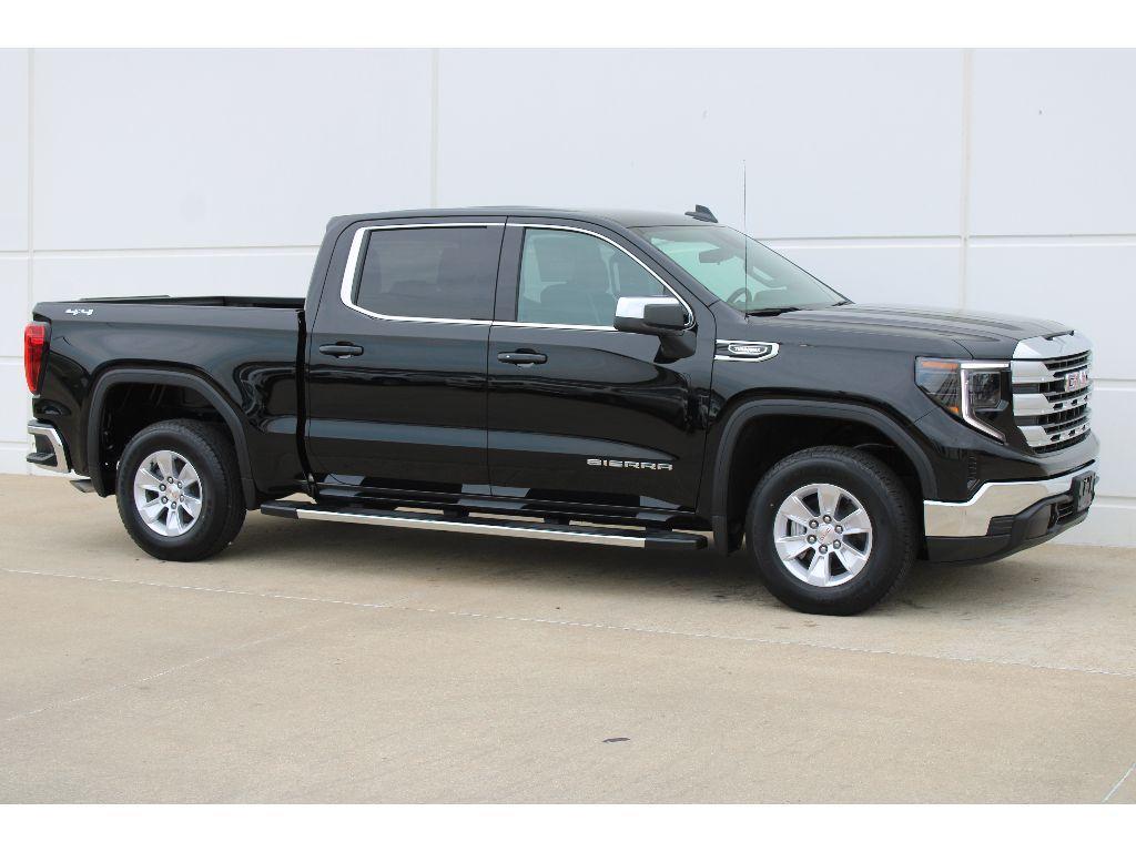 new 2025 GMC Sierra 1500 car, priced at $47,945