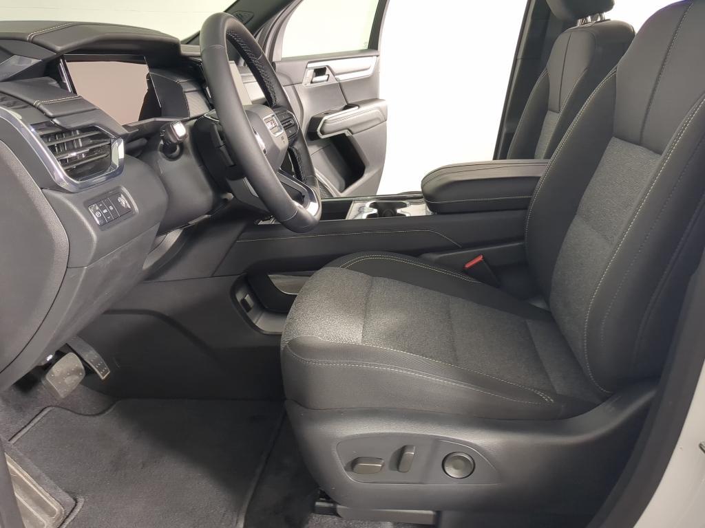 used 2025 GMC Acadia car, priced at $34,500