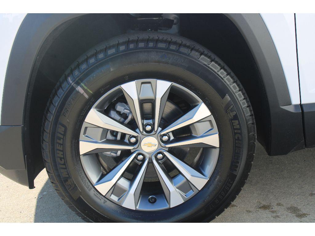 new 2026 Chevrolet Equinox car, priced at $33,787