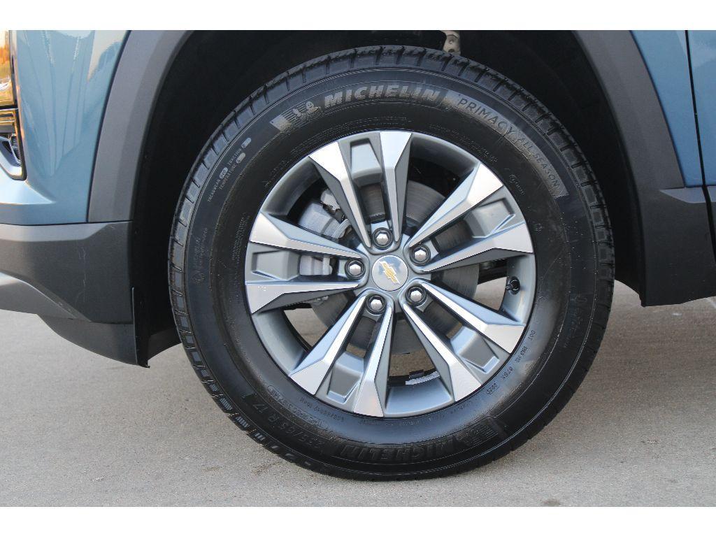 new 2026 Chevrolet Equinox car, priced at $34,569