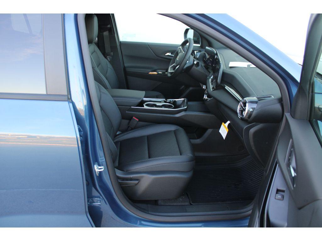 new 2026 Chevrolet Equinox car, priced at $34,569