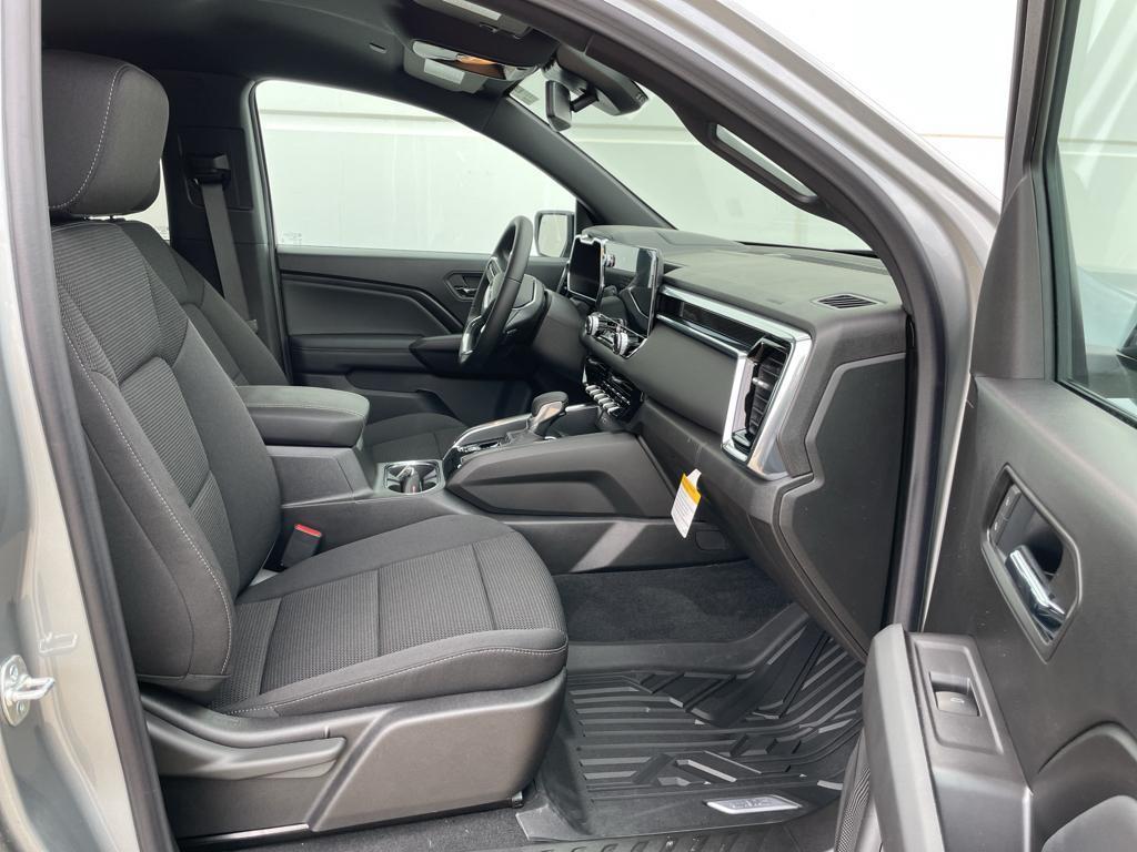new 2025 GMC Canyon car, priced at $39,345