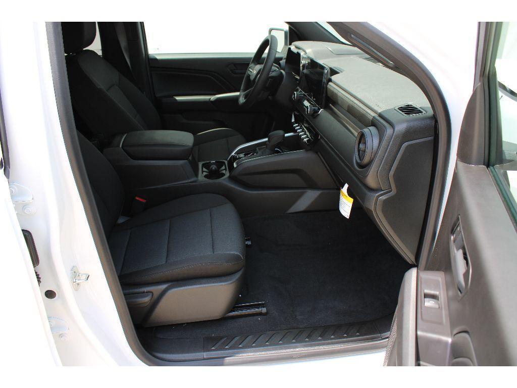 new 2025 Chevrolet Colorado car, priced at $28,648