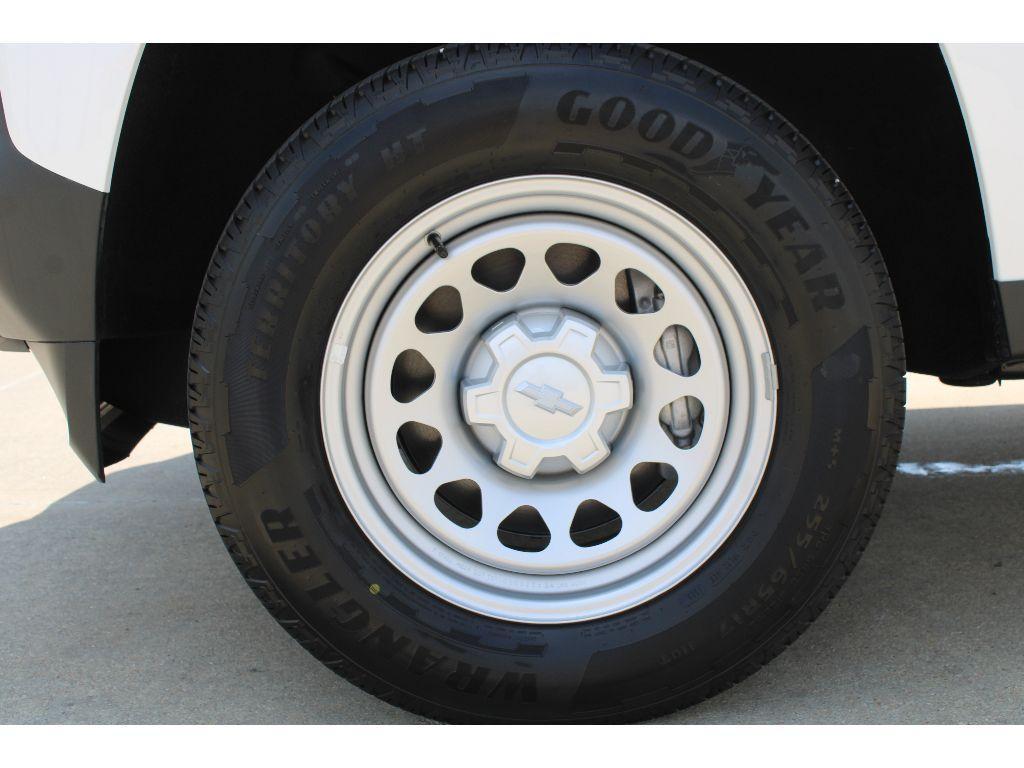 new 2025 Chevrolet Colorado car, priced at $28,648