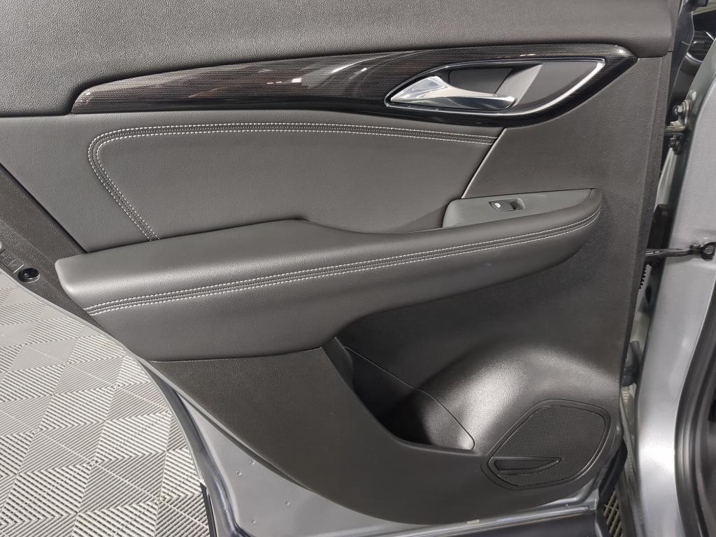 used 2023 Buick Envision car, priced at $26,000