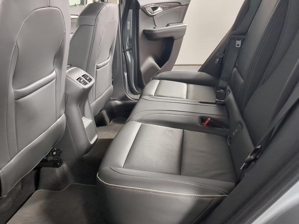 used 2023 Buick Envision car, priced at $26,000