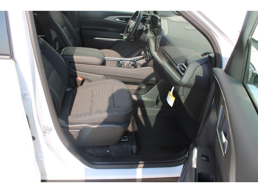 new 2026 Chevrolet Traverse car, priced at $45,651