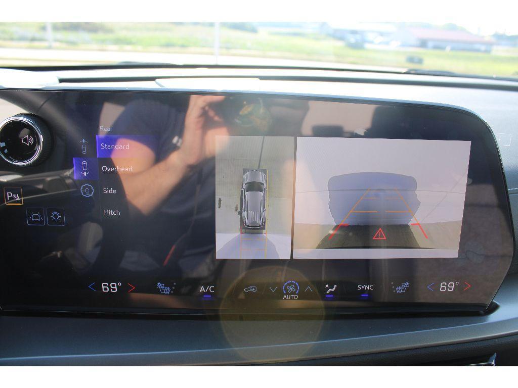 new 2026 Chevrolet Traverse car, priced at $45,651