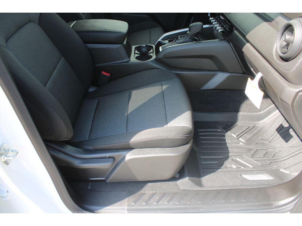 new 2026 Chevrolet Colorado car, priced at $33,243