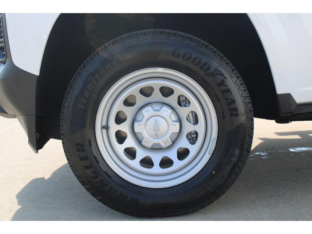 new 2026 Chevrolet Colorado car, priced at $33,243